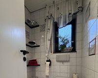 Gäste- WC mit Fenster 